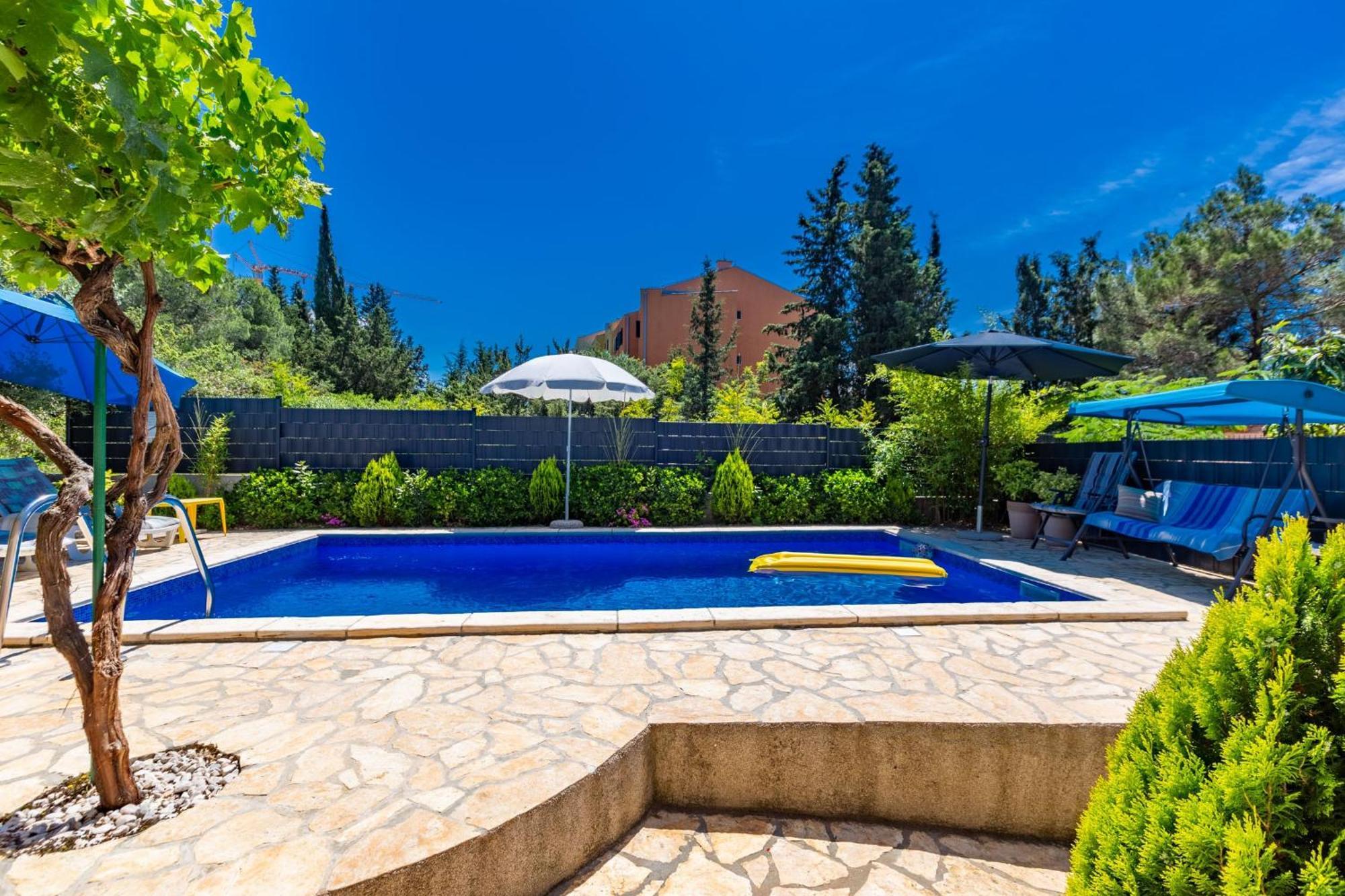 Holiday Home Flora Zadar Dış mekan fotoğraf