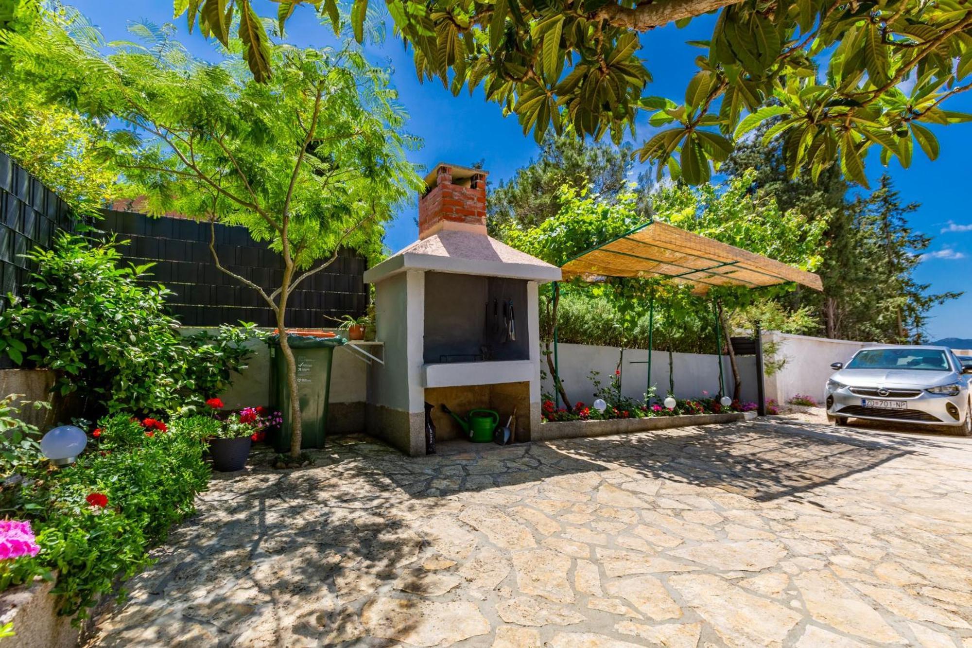 Holiday Home Flora Zadar Dış mekan fotoğraf