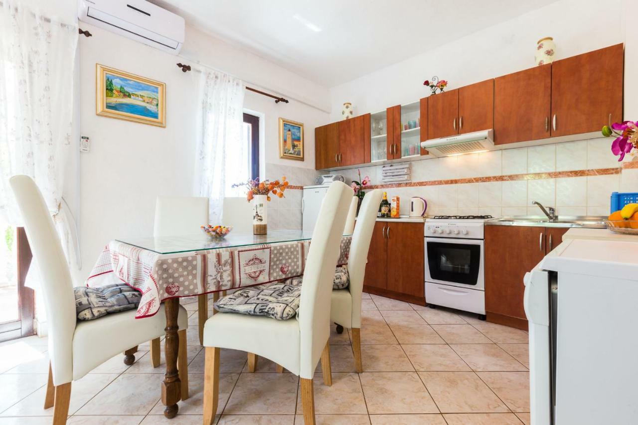 Holiday Home Flora Zadar Dış mekan fotoğraf