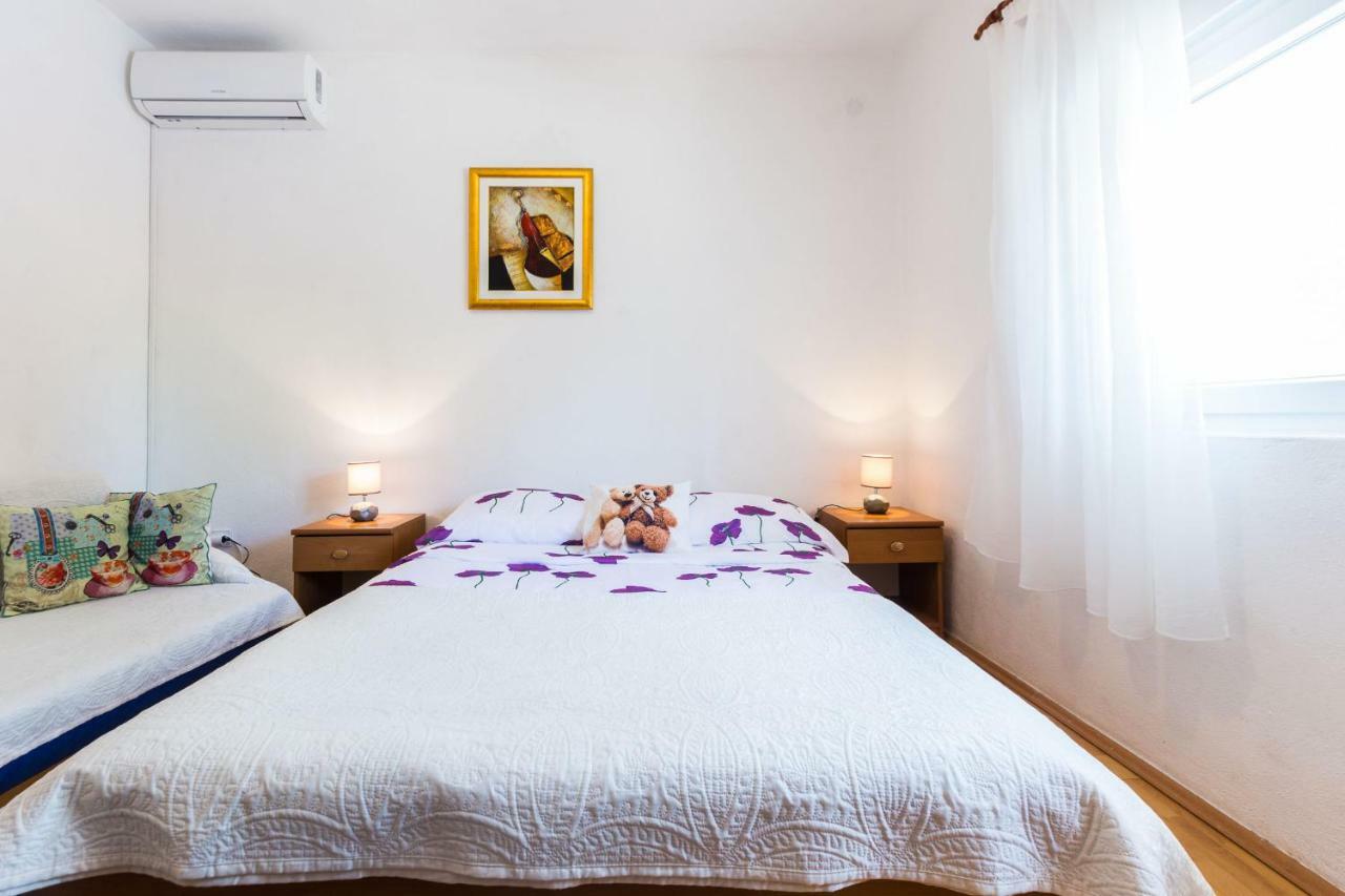 Holiday Home Flora Zadar Dış mekan fotoğraf